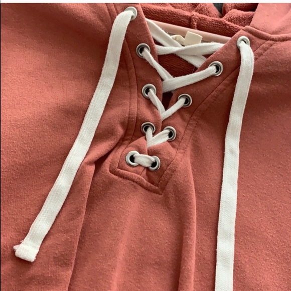 Sweatshirt hoodie size M - Picture 2 of 3